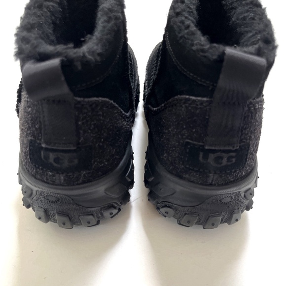 NWOB $190 Original UGG Venture Daze Ultra Mini Boots Size 8 Black Leather Suede - Picture 9 of 12